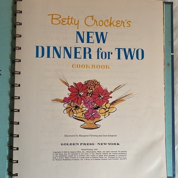 VINTAGE Betty Crocker Cookbook Set - Picture 6 of 10